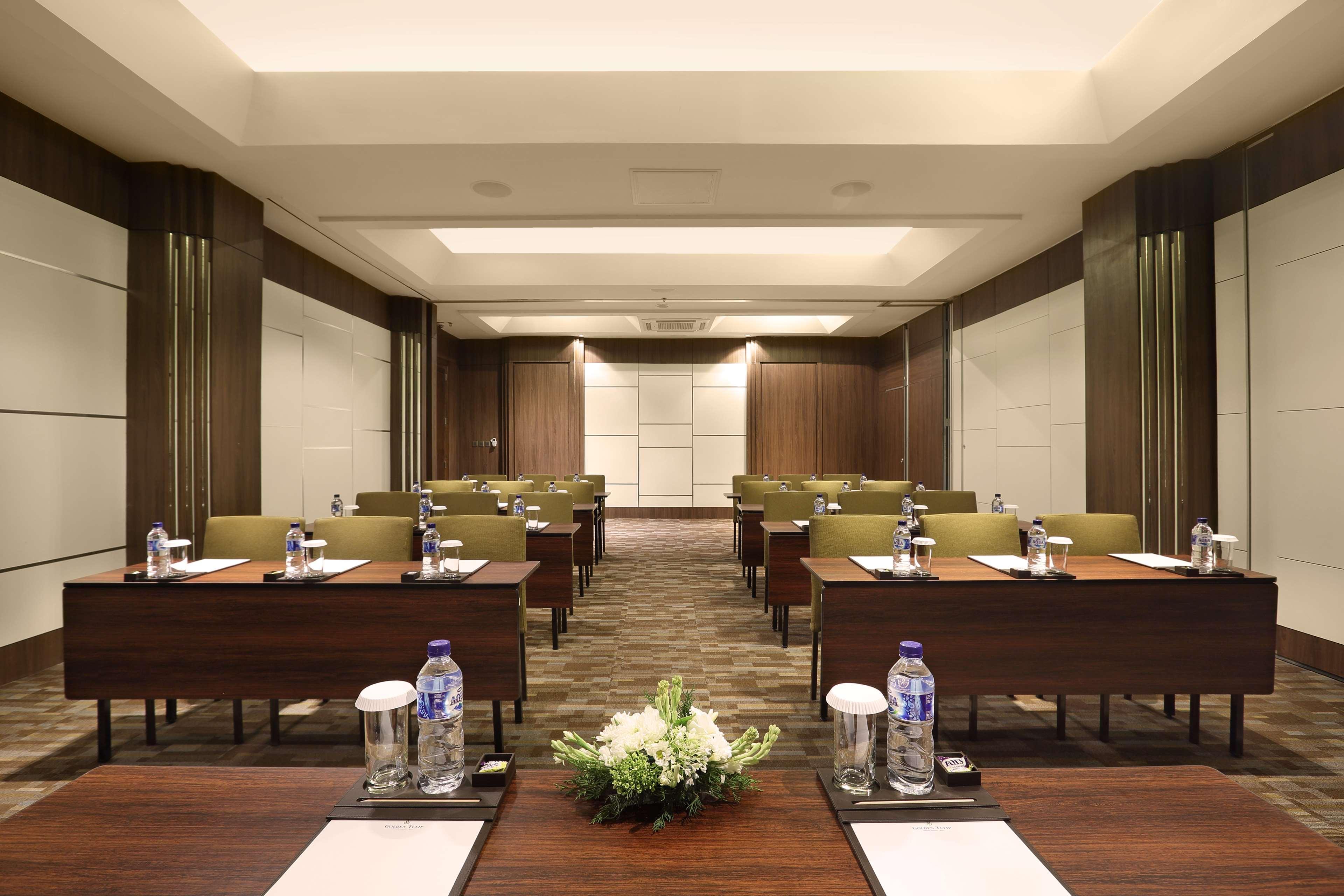 Golden Tulip Jineng Resort Bali Kuta  Exterior photo